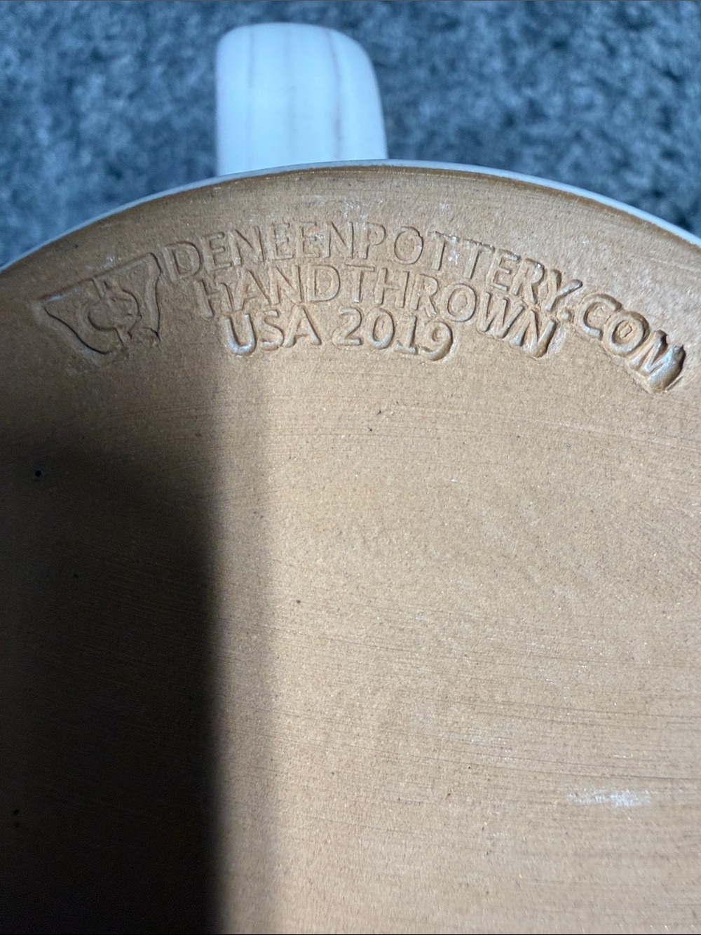 Moon 2019 Milk Beige Ceramic Coffee Mug with Logo Plaque - Picture 3 of 7